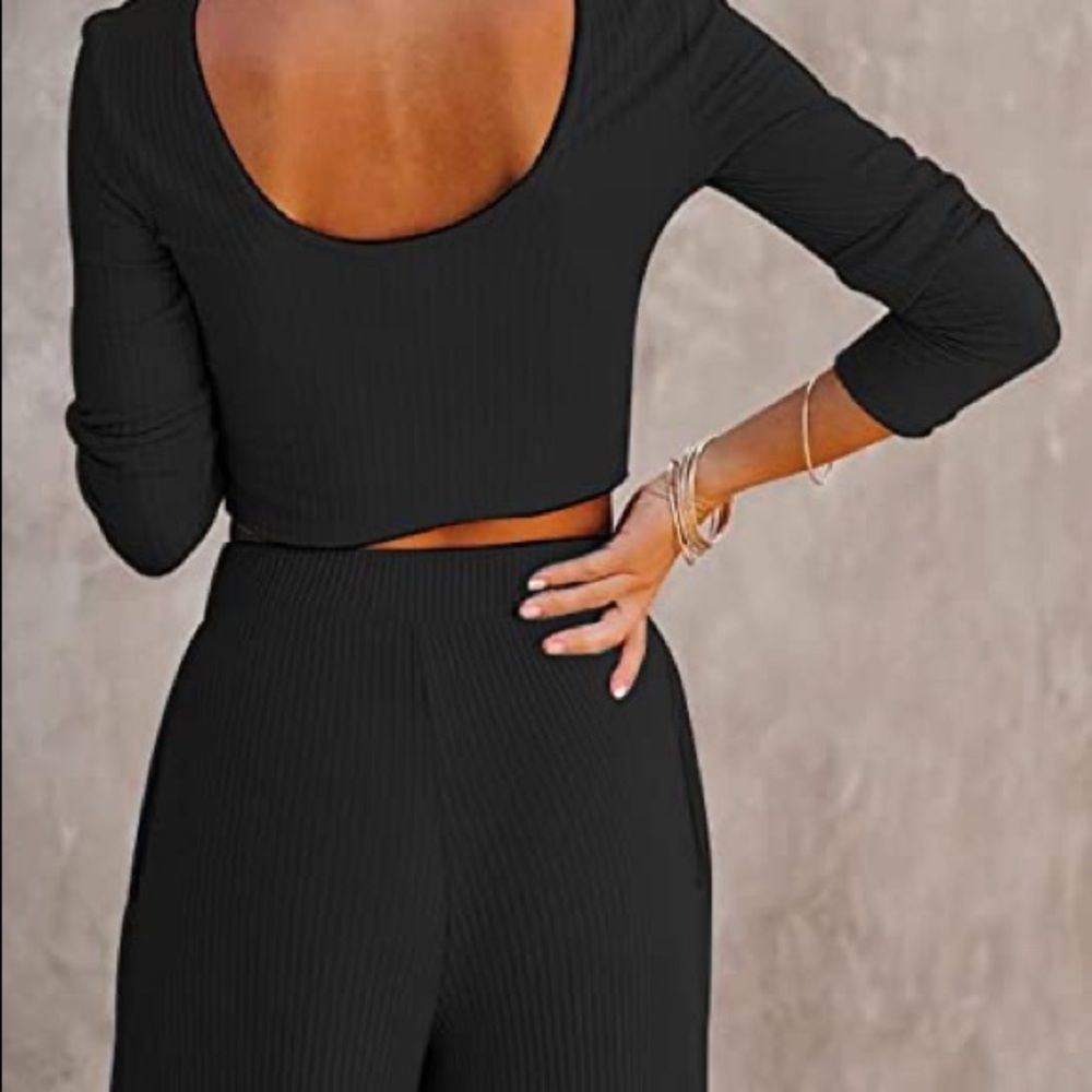 Lounge Set - image 5